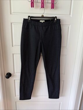 Max Studio Black Ponte Slim Ankle Pants